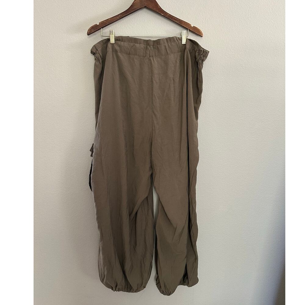 Anthropologie Bungee Parachute Pants Olive Green size 2X - Picture 7 of 12